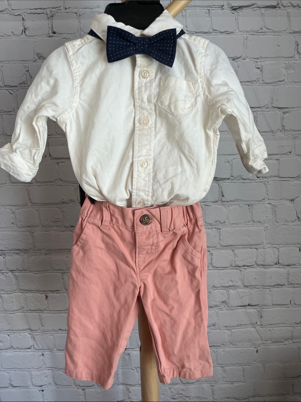 ⭐️⭐️PICK 5 / $20 Carter's Baby Boy White Button Shirt with Navy Bow Tie & Pants